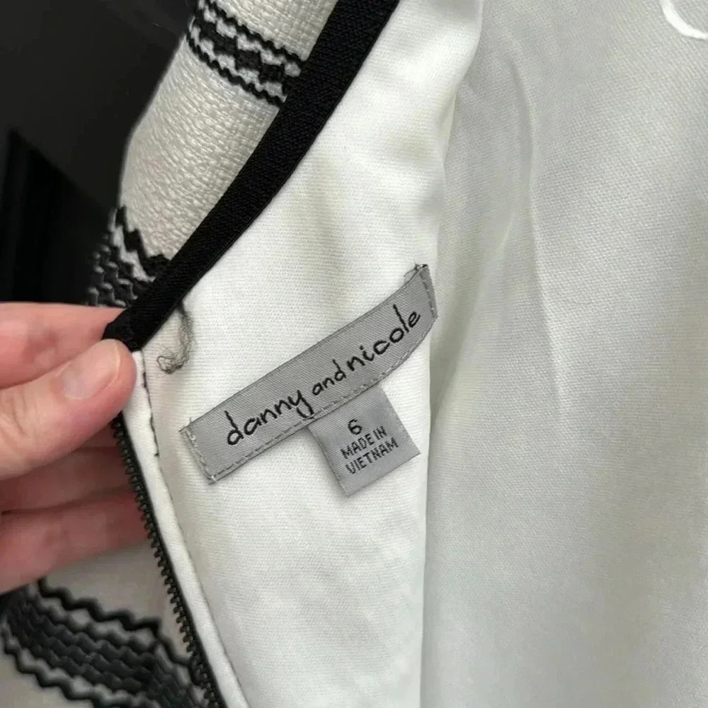 Danny and Nicole Size 6 Dress - Picture 6 of 12